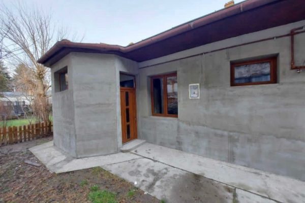 Casa 2 camere in curte comuna de vanzare Centru Targu Mures, Mures